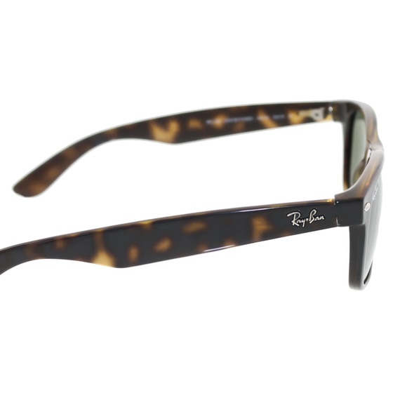 Ray-Ban Women\'s Polarized New Wayfarer Sunglasses
